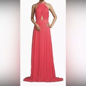 Beautiful dress for a wedding or prom. Never worn. Beautiful silhouette.